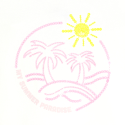 قميص داخلي أبيض عليه نقوش...